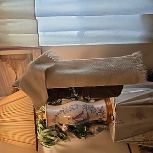 Vintage Hand Knit Long Wool Scarf Shawl Cream Tassle Fringe 80" Long x 9" Unisex